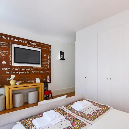 Almada Downtown Apartment Porto Exterior photo