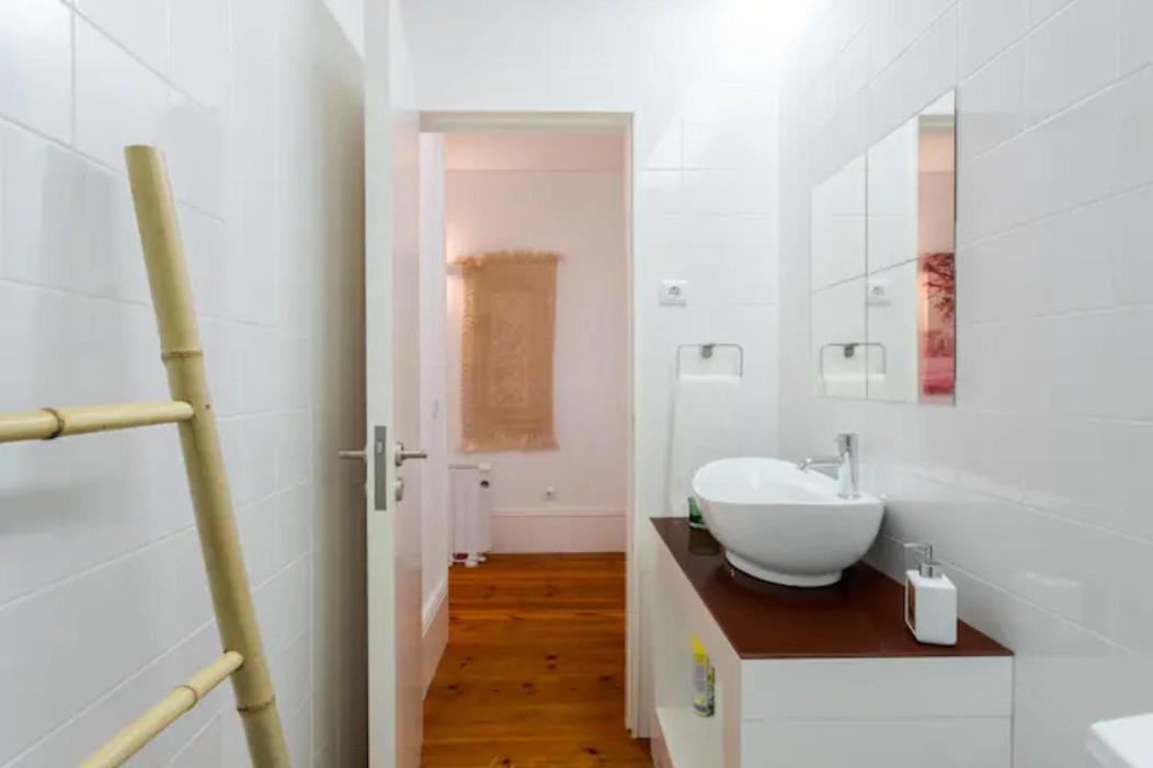 Almada Downtown Apartment *