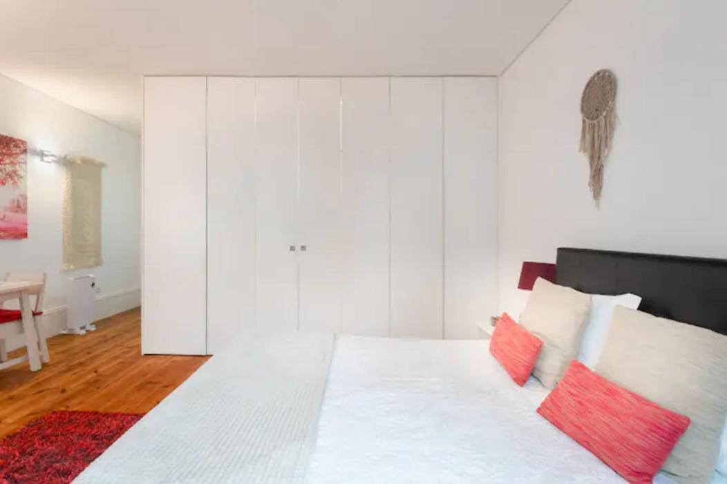 Almada Downtown Apartment *